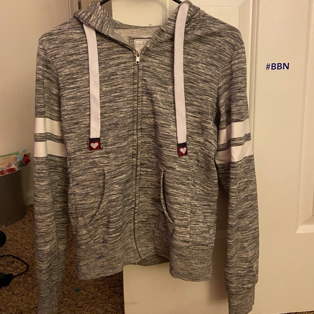grey jacket - Picture 2 of 5
